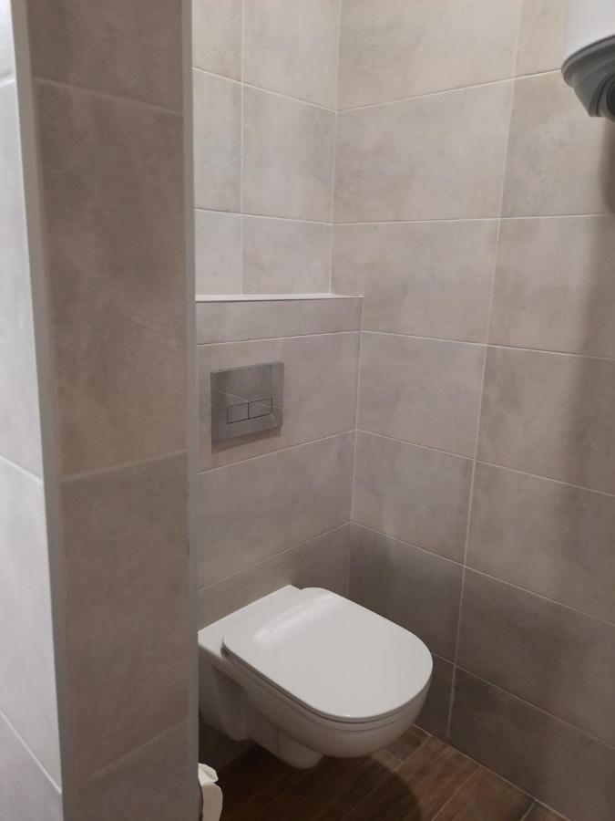 бутикови студиа брита Apartament