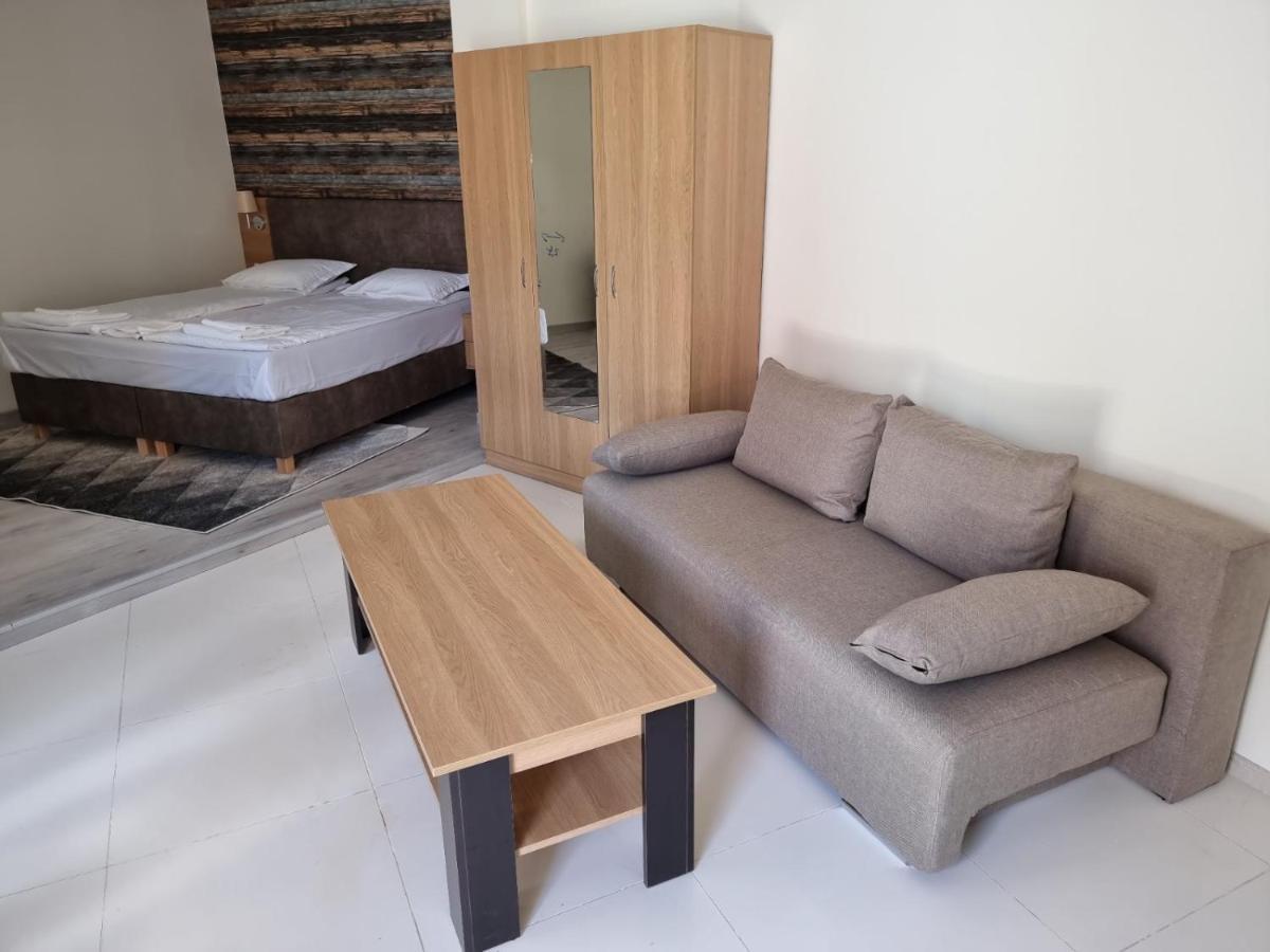 Apartament бутикови студиа брита