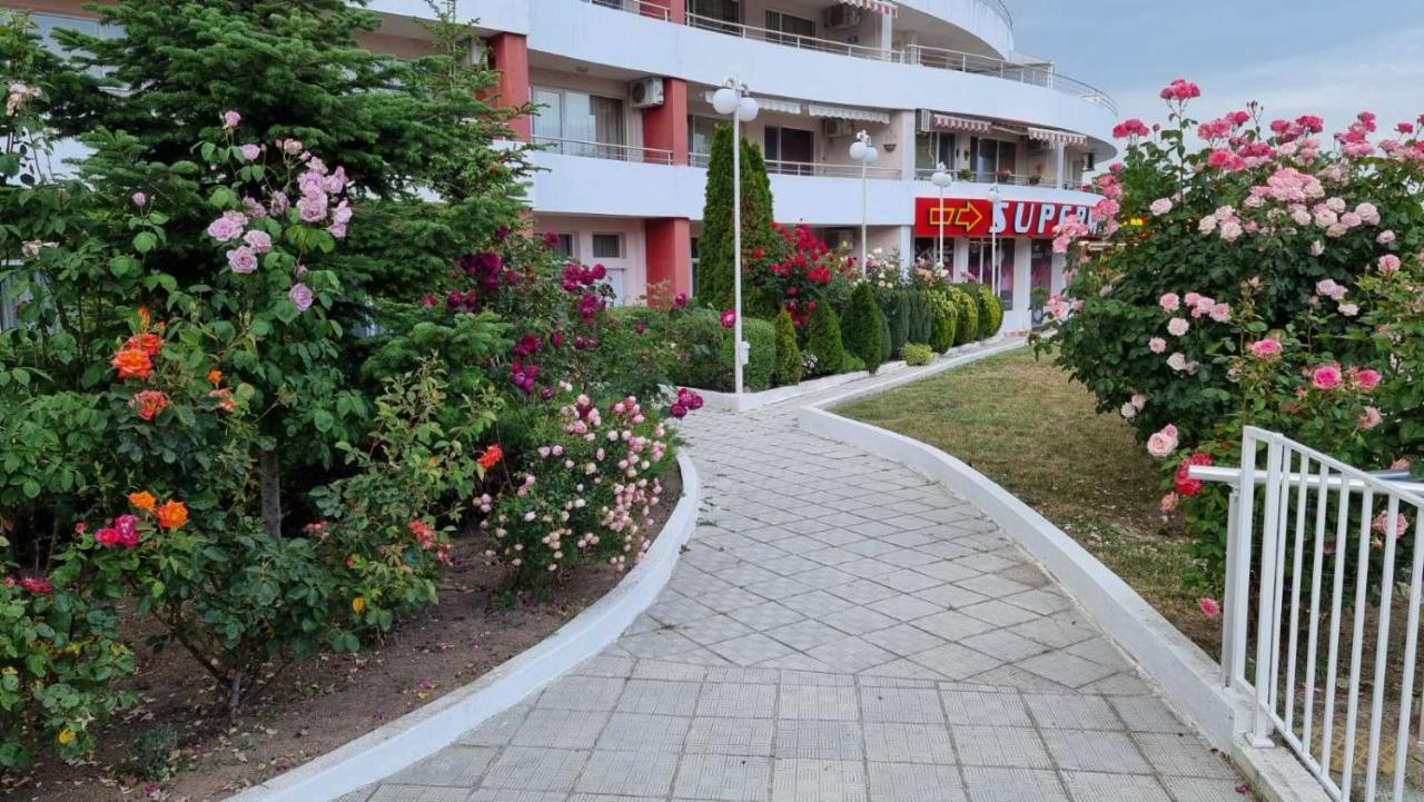 бутикови студиа брита Apartament *